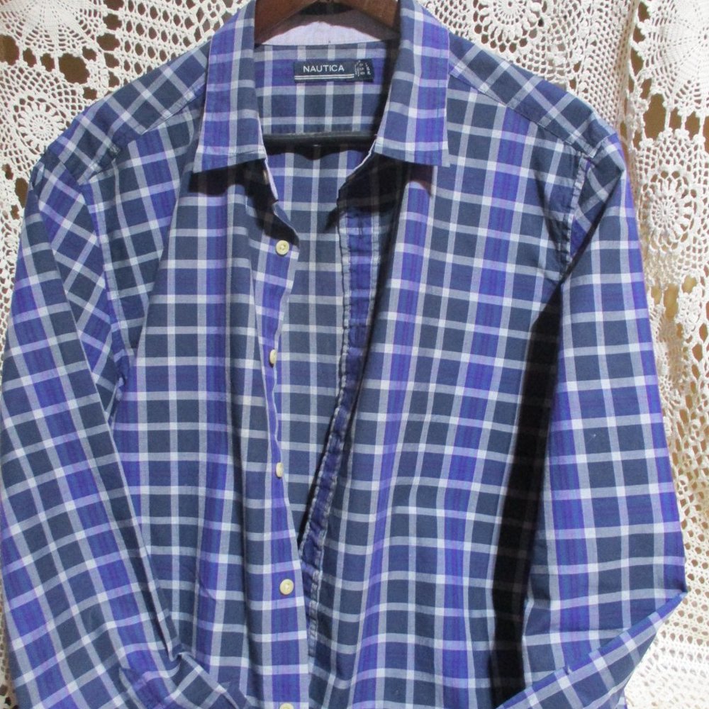 Men's Nautica Long Sleeved Shirt